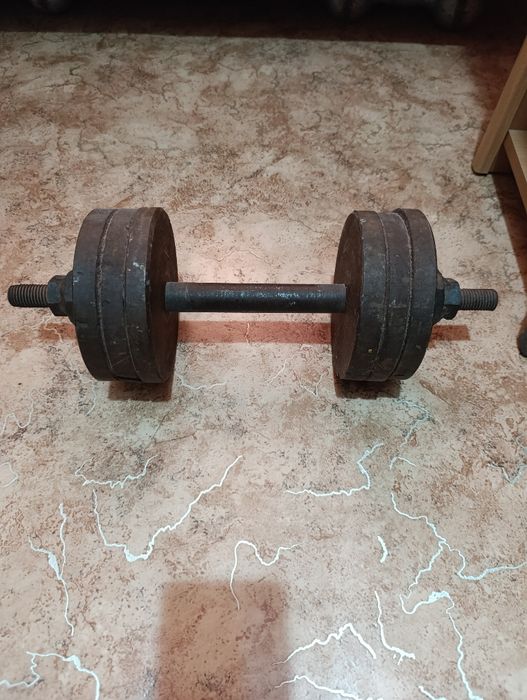 Продам гантелю не убиваемая советская 15 кг