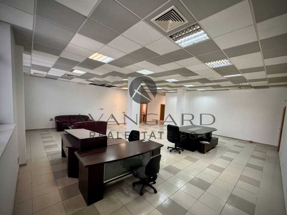 оф.23625 Просторен офис/ Топ локация/ Център