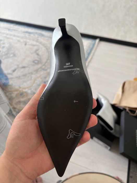 Продам новые оригинальные ботильоны Alexander Wang