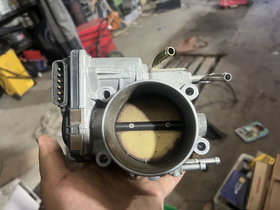 Запчасти на 3uz fe