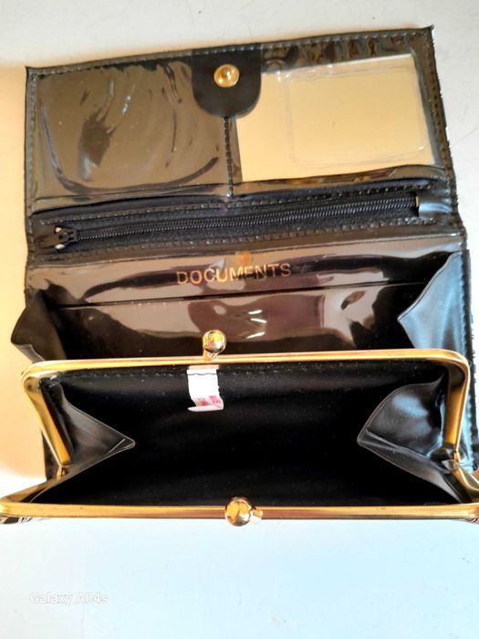 Продается новый женский кошелек