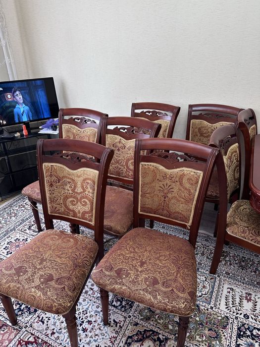 Продам стол со стульями!