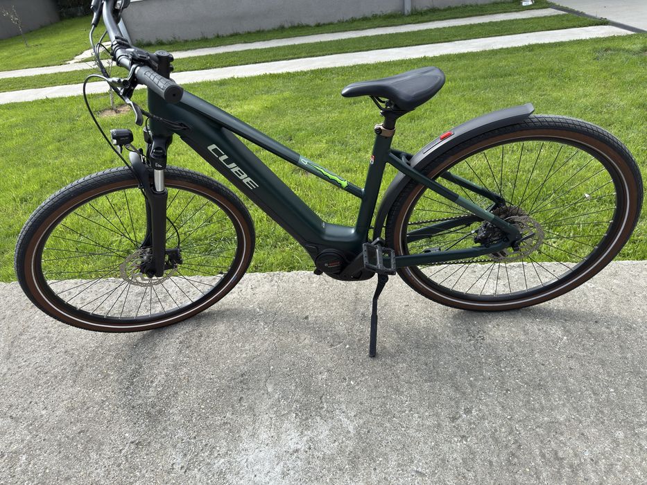 Bicicleta electrica CUBE