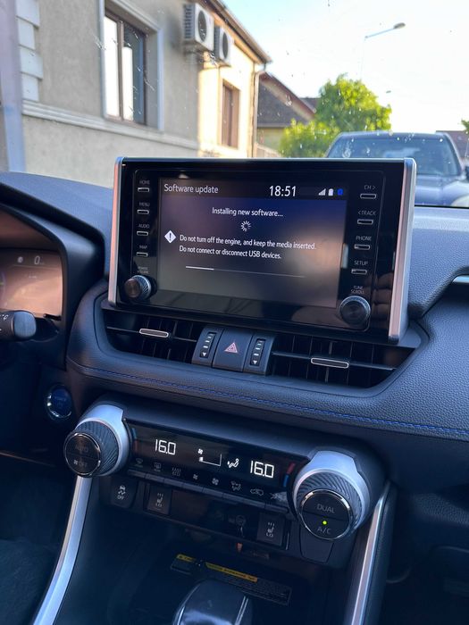 Activare Apple CarPlay Android Auto Toyota Corolla CH-R RAV4 Yaris
