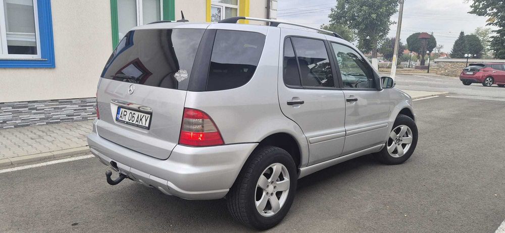MERCEDES-BENZ ML-Class 2004 — imagine 3