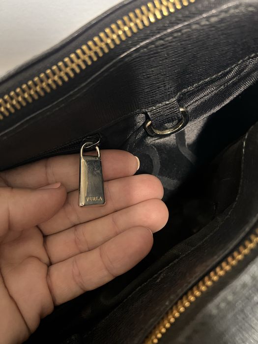 Poșetă neagră Furla