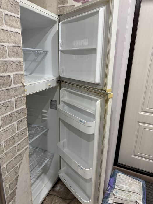 Продам холодильник lg