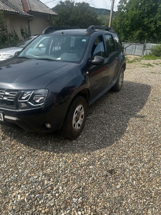 Vand Dacia duster 1.2 benzina 125 cp anul 2015