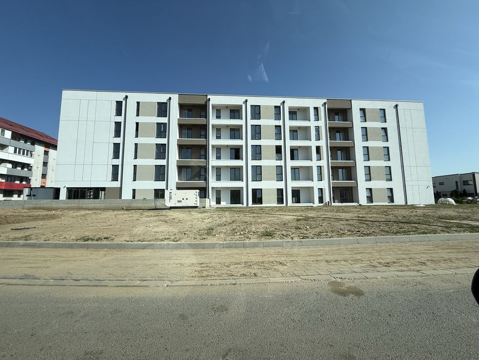 Vand ap finisat 56mp/parcare str Tineretului Floresti