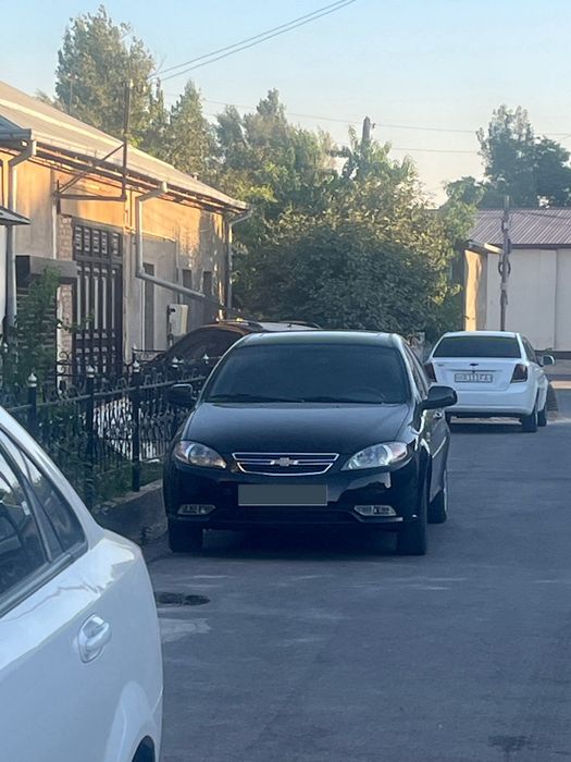 Lacetti / Gentra 3-позиция, чёрная — под выкуп!