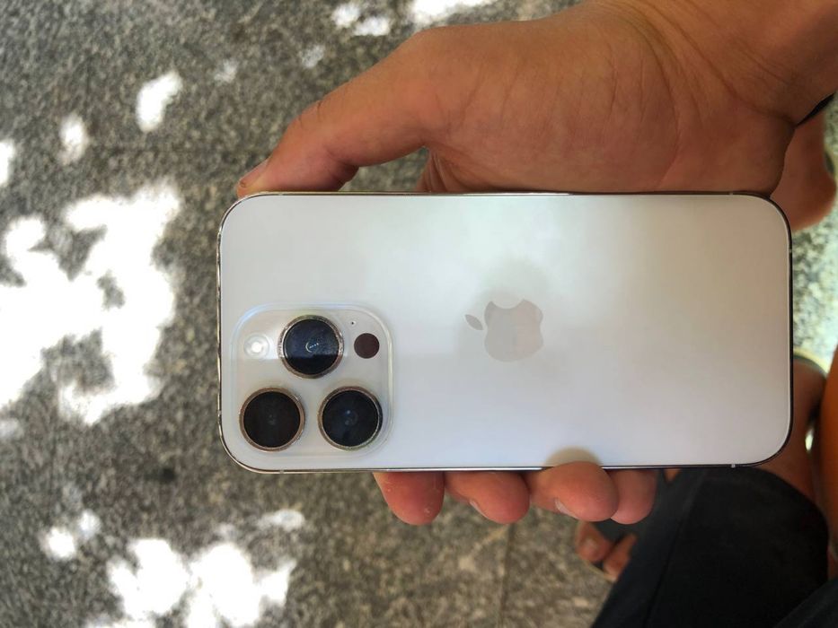 iphone 14 pro ideal white color