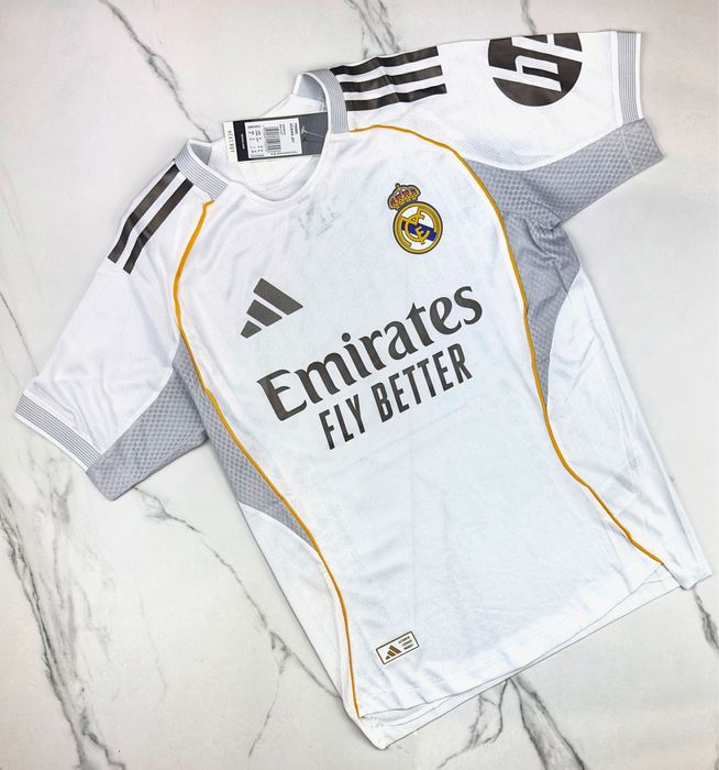 Футболни тениски