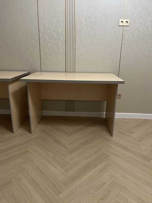 Продаются 2 письменных/рабочих стола