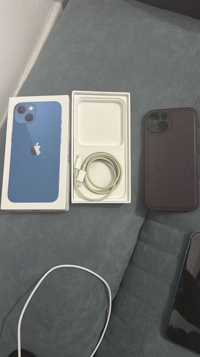 Apple 13 128 gb синий