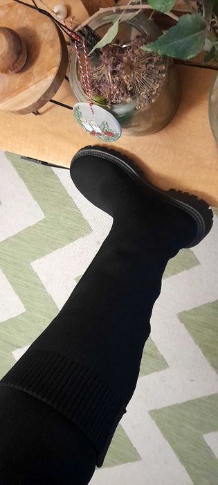 Cizme lungi la moda - NOU