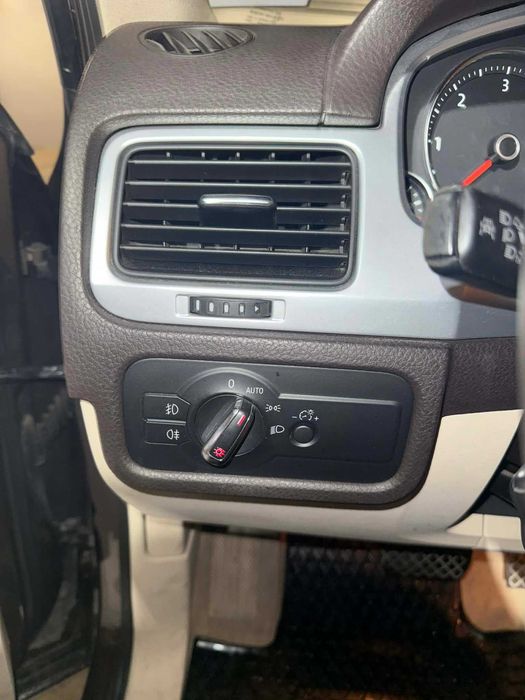 vw тоарег 4х4 джип кафяв металик