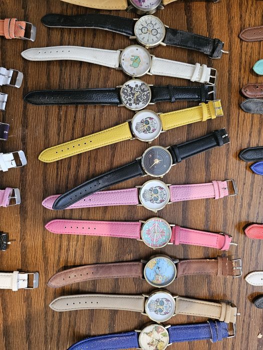 Lot ceasuri damă – modele diverse, aspect elegant și casual