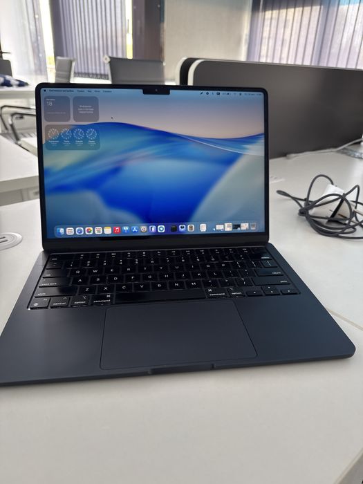 Macbook air 13.6, 512, 16 gb, M3 2024