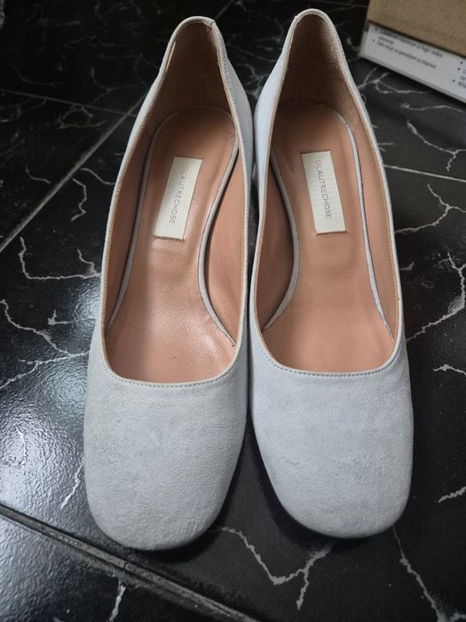 Pantofi piele intoarsa, aproape noi