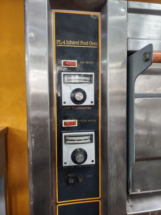 Продам б/у печь для выпечки