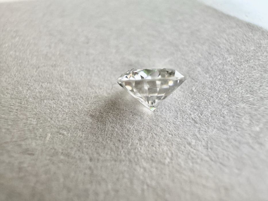 Диамант 1 карата, мойсанит, за бижу и подарък