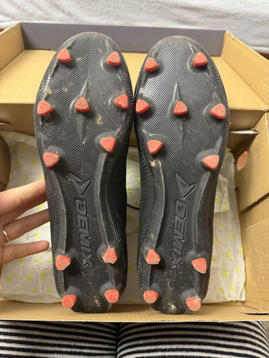 Бутсы футбольные