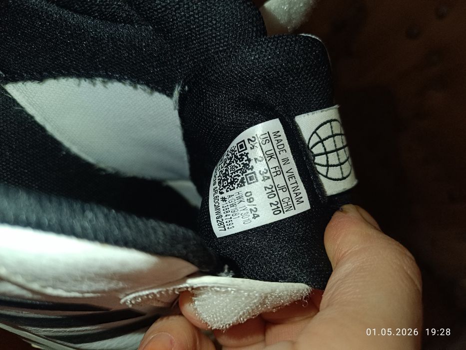 Adidas маратонки 34 номер