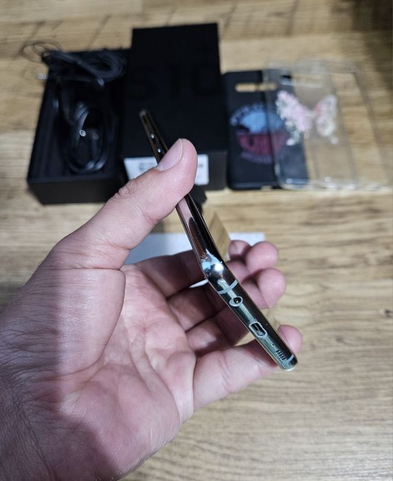 Samsung Galaxy S10 +, Dual SIM, 128GB, 8GB RAM,4G Ceramic Black