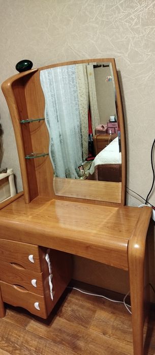 Спальный гарнитур б/у