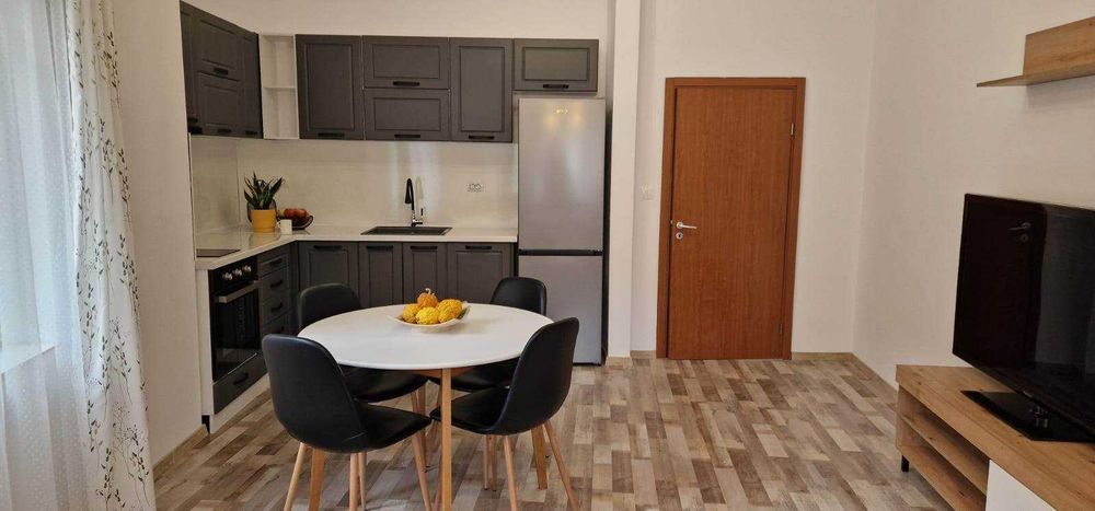 Дава се под наем Двустаен апартамент в Бургас, Възраждане - 55 кв.м за 525 € - Снимка #4