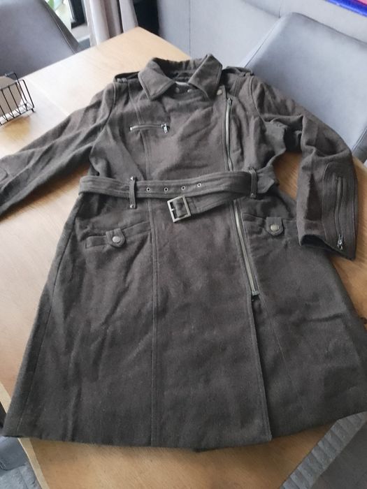 Вълнено маслено зелено палто размер 42, Л