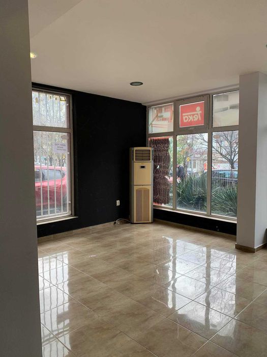 Дава се под наем Магазин в Бургас, Славейков - 80 кв.м за 224.4 € - Снимка #5