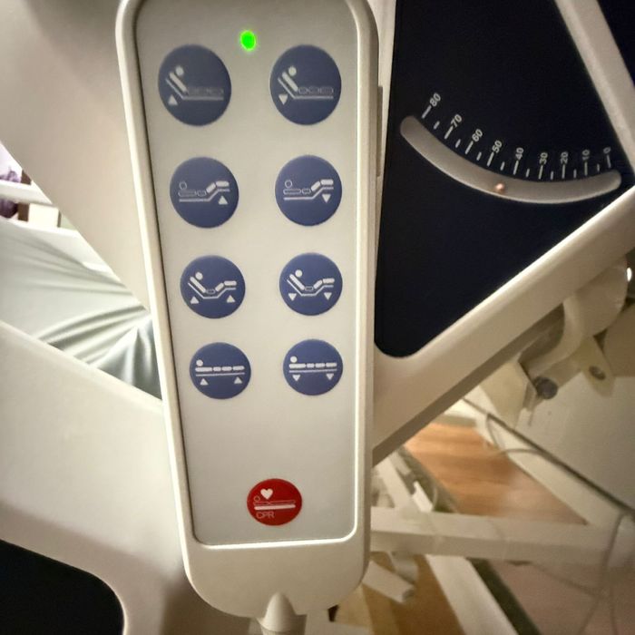 Кровать медицинская