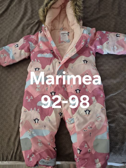 Hainute fetita diverite marimi