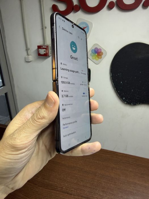 Vand Samsung Z Flip 4 128Gb black