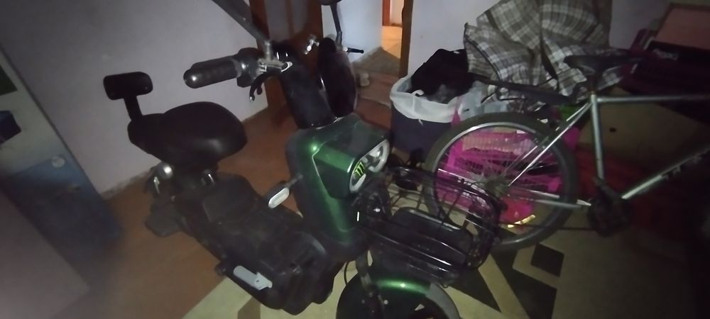 Продаю элекроскутер