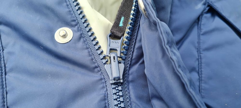 яке брониран танк против студ