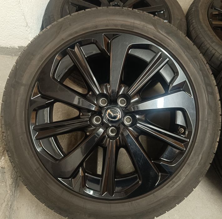 Оригинални джанти с гуми летни 20 цола Mazda CX-60  дот 2025г