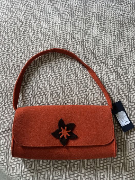 Войлочную сумку-багет продам