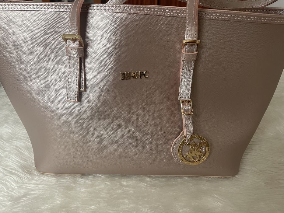 Дамска чанта