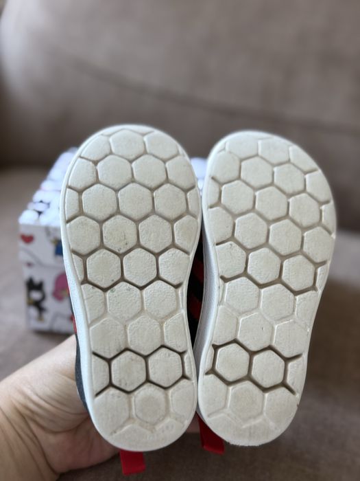 Продам спортивные мокасины для девочек