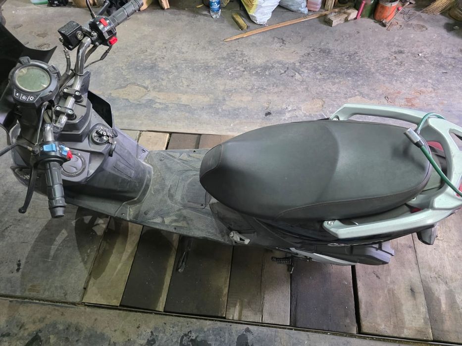 Скутер GS-Max 150см3.