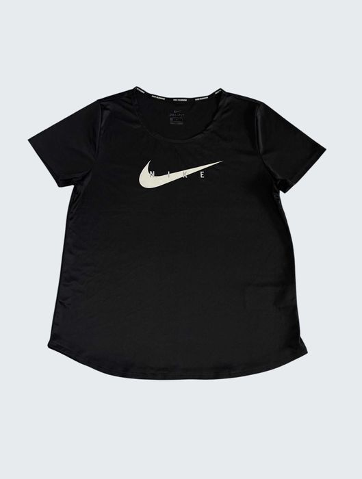 Дамска тениска Nike Running Dri fit размер М и L