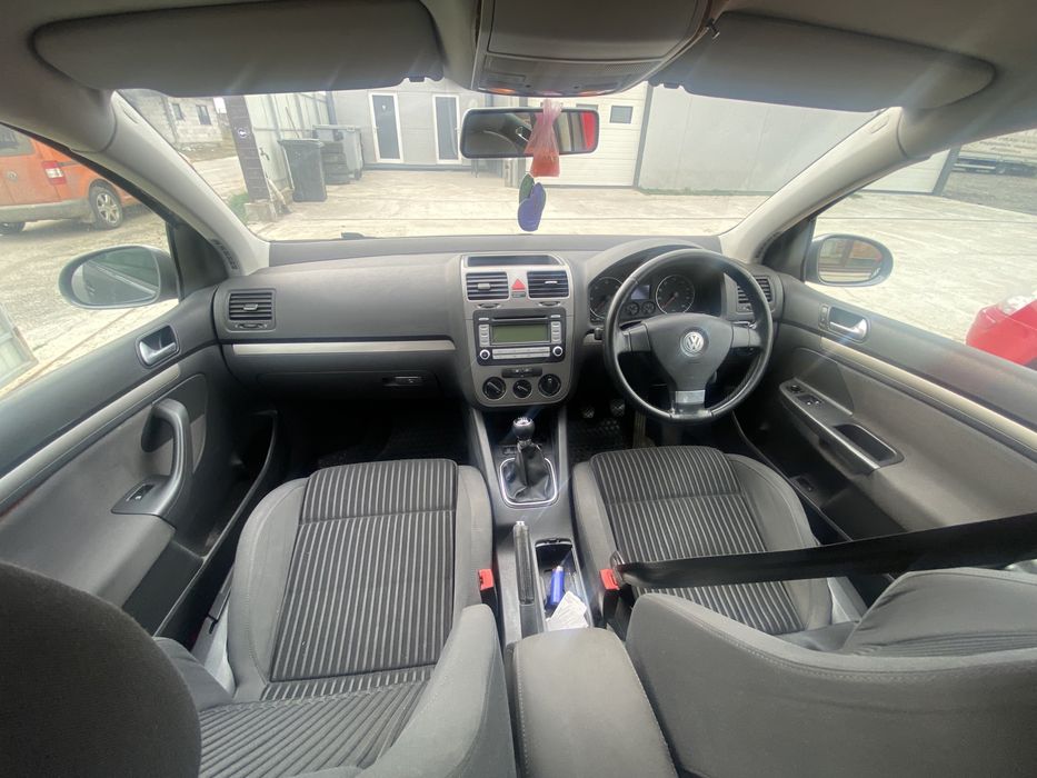 Dezmembrez vw golf 5 1.9 TDI