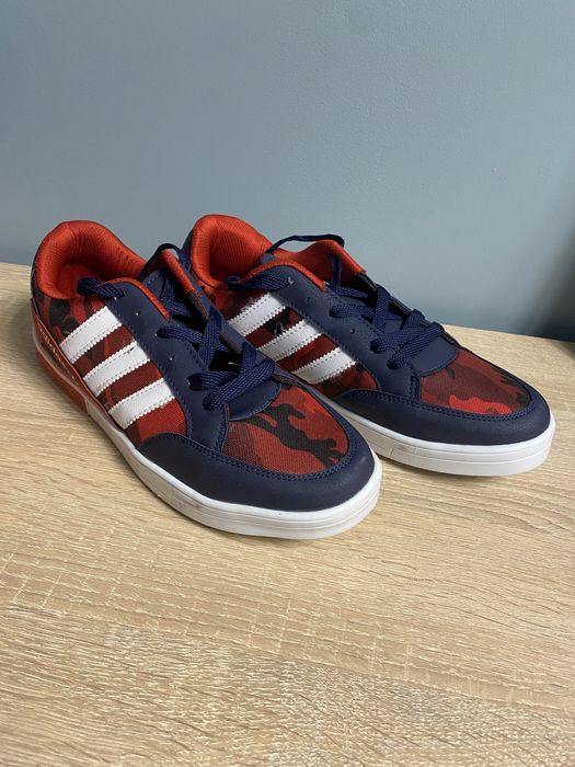 Кроссовки наподростка