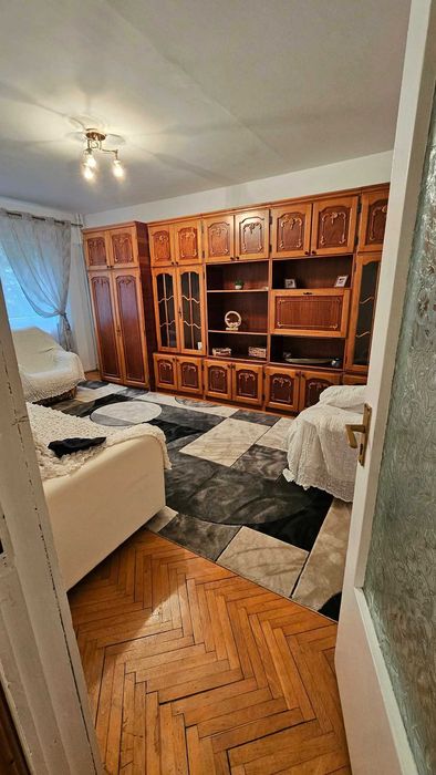 Apartament 2 camere decomandat de închiriat Nicolina / Strada Olari