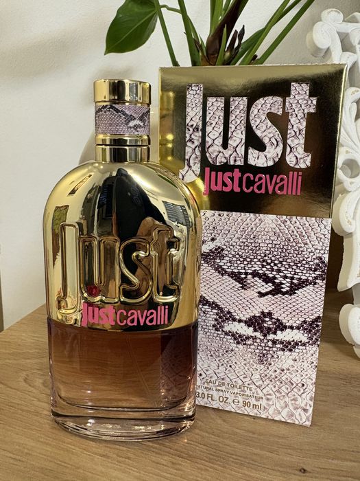 Нов парфюм оригинален Just Cavali