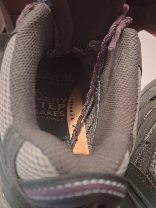 Туристически обувки Keen