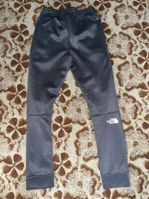 pantaloni the north face reflectorizanti !!
