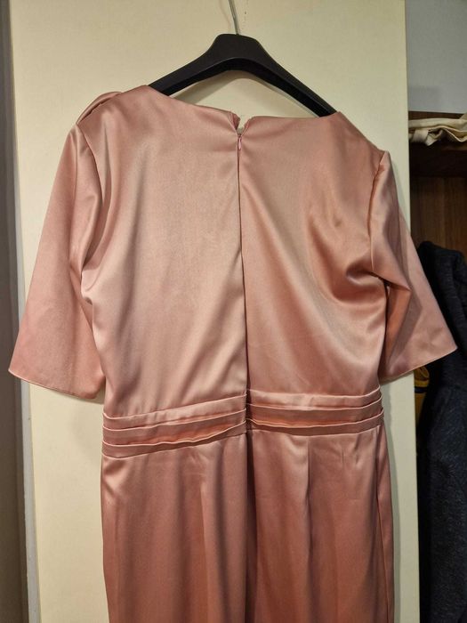 Rochie roz din tafta realizata pe comanda, marime M/L